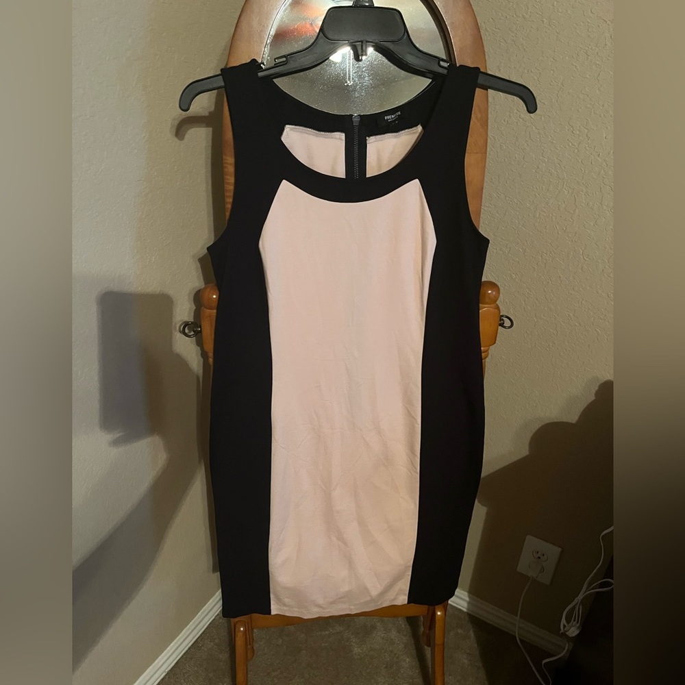 Premise Dress, Black and pink, size Large.
